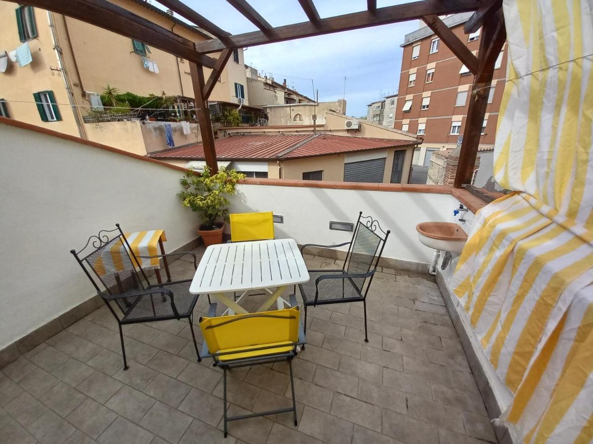 "La Casita", 2 Floors Apartment, Private Parking 1 Car Or 2 Bikes, Air-Cond And Terrace Ливорно Экстерьер фото